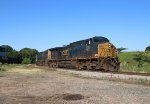 CSX 170 leads train L620-10 towards the yard